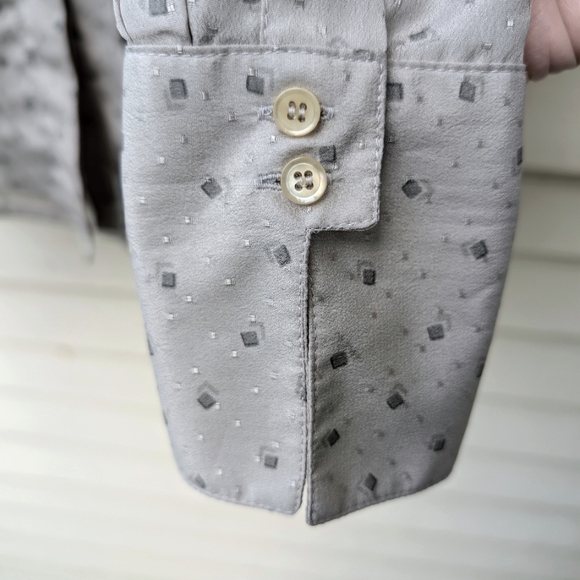 Vintage Jaegar grey blouse Size approx . 6-8. No visible flaws or wear. - Picture 7 of 8